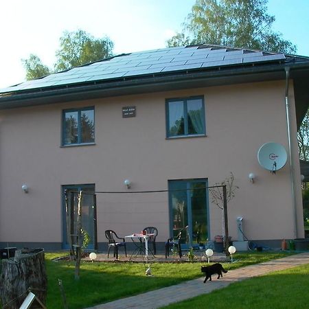 Gaestezimmer Ferienwohnung Villa Alexa, Mit Wallbox Woltersdorf  Luaran gambar