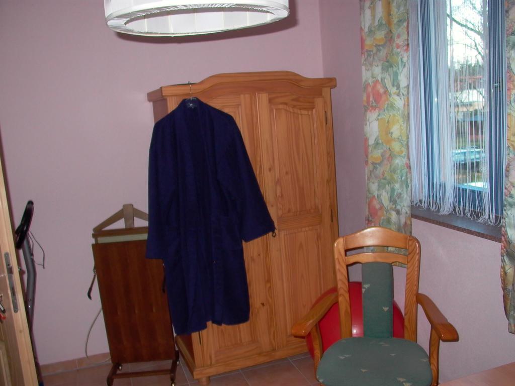 Gaestezimmer Ferienwohnung Villa Alexa, Mit Wallbox Woltersdorf  Luaran gambar