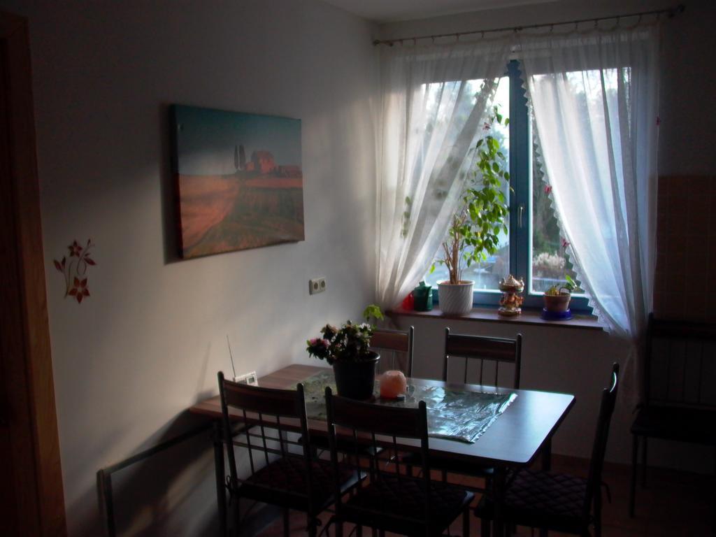Gaestezimmer Ferienwohnung Villa Alexa, Mit Wallbox Woltersdorf  Bilik gambar