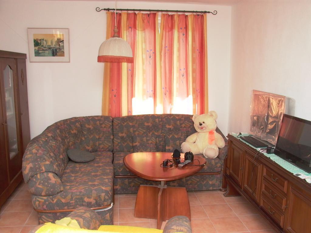 Gaestezimmer Ferienwohnung Villa Alexa, Mit Wallbox Woltersdorf  Bilik gambar