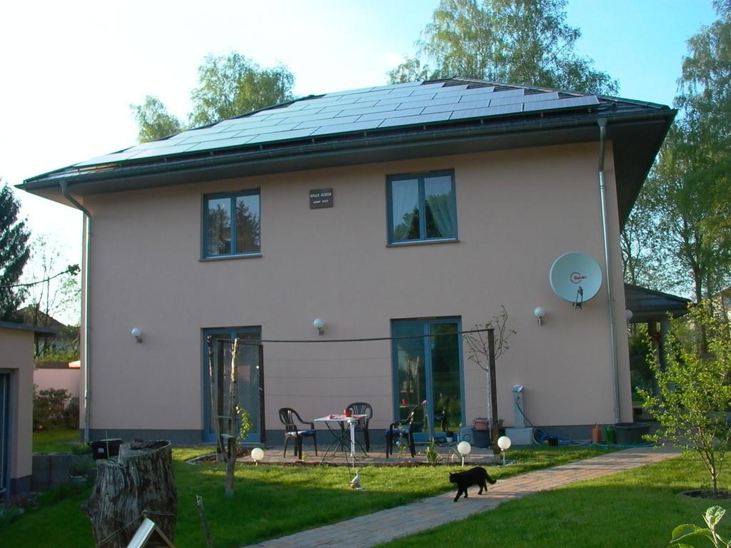 Gaestezimmer Ferienwohnung Villa Alexa, Mit Wallbox Woltersdorf  Luaran gambar