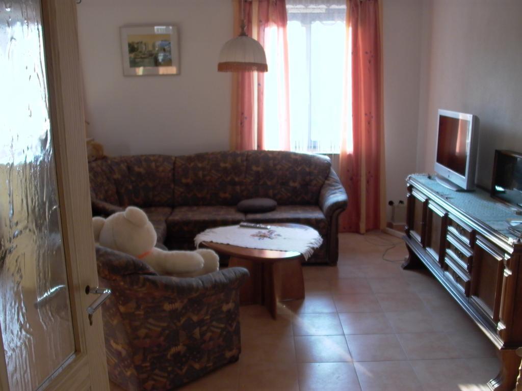 Gaestezimmer Ferienwohnung Villa Alexa, Mit Wallbox Woltersdorf  Bilik gambar