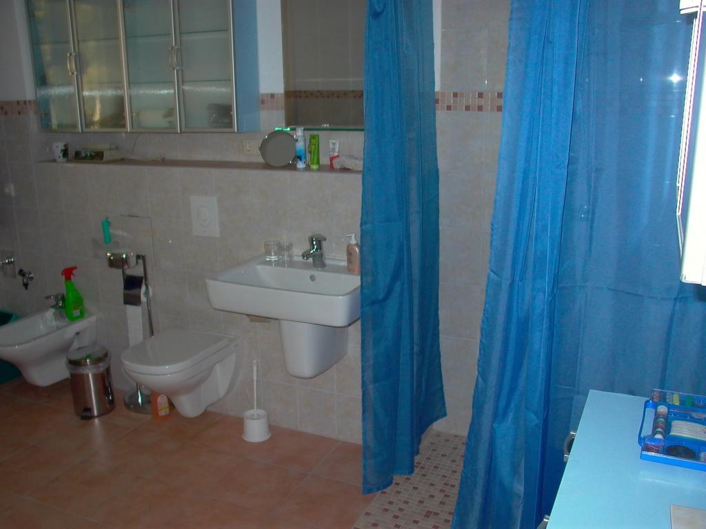Gaestezimmer Ferienwohnung Villa Alexa, Mit Wallbox Woltersdorf  Luaran gambar